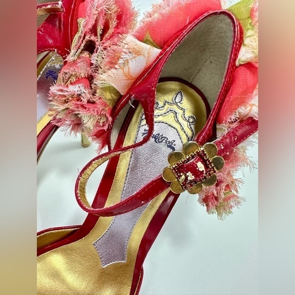 Hale Bob patent red leather floral rosette heels size 8 - Picture 7 of 15